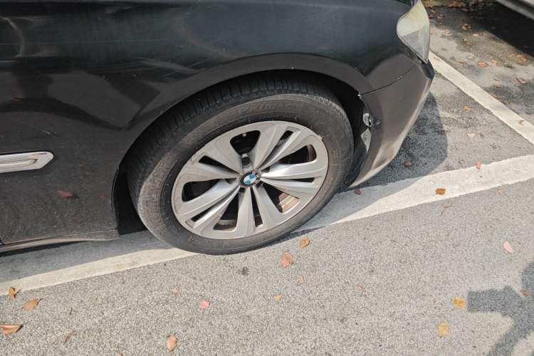 Used BMW 7 Series 2011 730Li Elegant Model Right Front Wheel Hub
