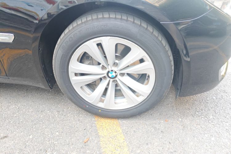 Used BMW 7 Series 2011 730Li Elegant Model Right Front Wheel Hub