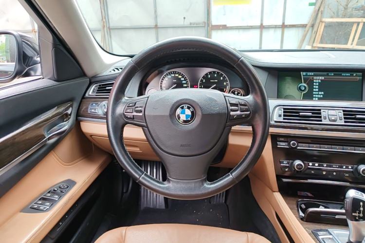 Used BMW 7 Series 2011 730Li Elegant Model Steering Wheel