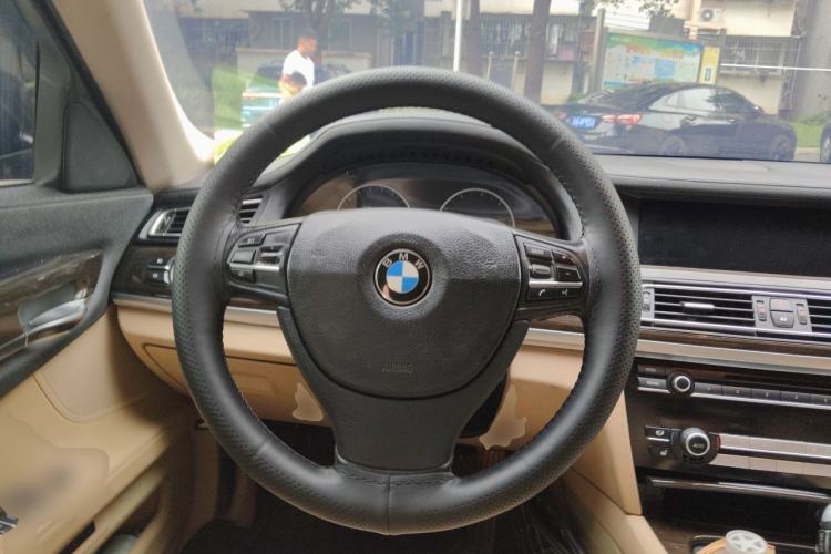 Used BMW 7 Series 2011 730Li Elegant Model Steering Wheel