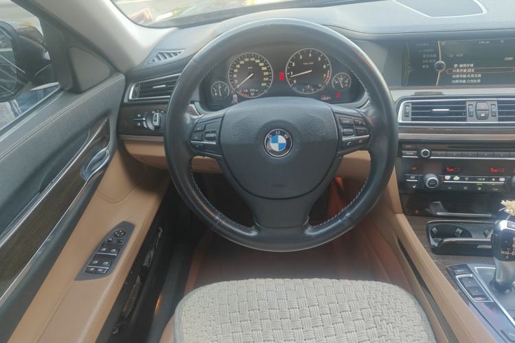 Used BMW 7 Series 2011 730Li Elegant Model Steering Wheel