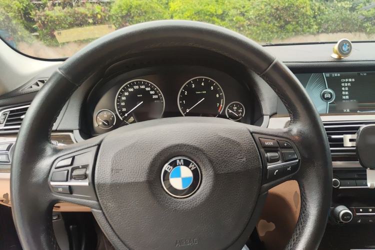 Used BMW 7 Series 2011 730Li Elegant Model Steering Wheel