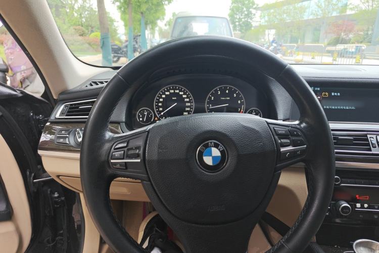 Used BMW 7 Series 2011 730Li Elegant Model Steering Wheel
