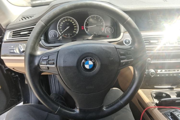 Used BMW 7 Series 2011 730Li Elegant Model Steering Wheel