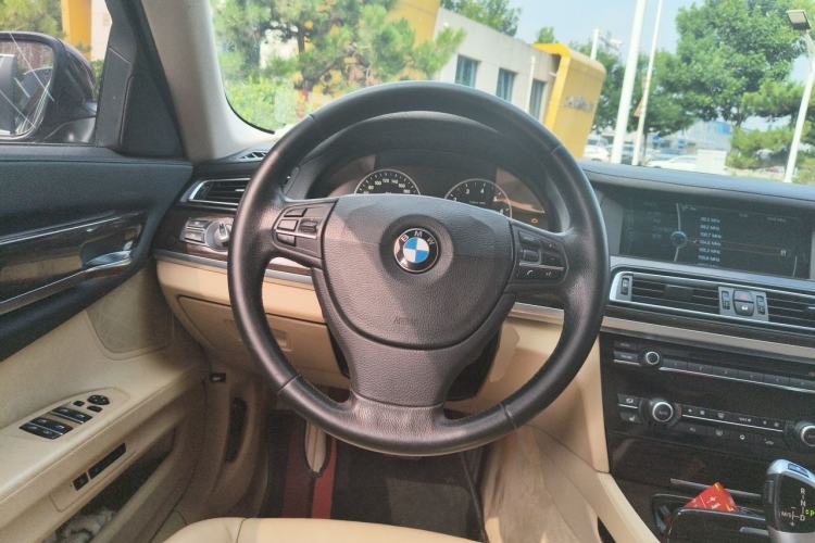 Used BMW 7 Series 2011 730Li Elegant Model Steering Wheel