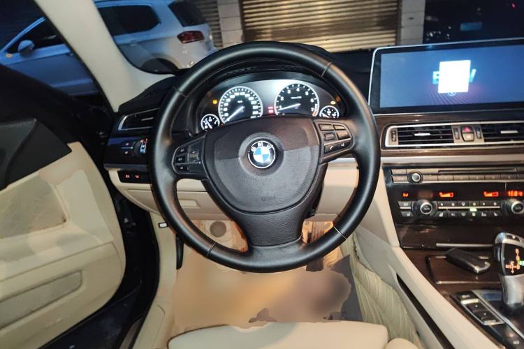 Used BMW 7 Series 2011 750Li xDrive Steering Wheel