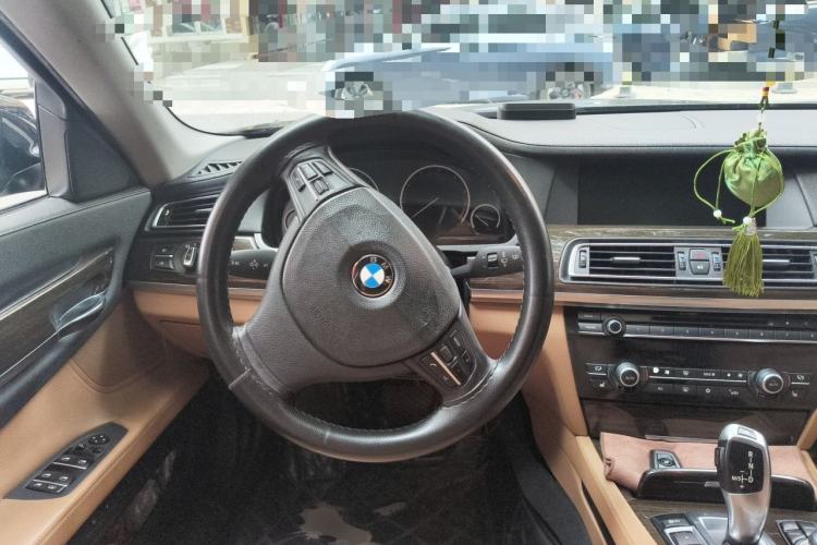 Used BMW 7 Series 2011 730Li Elegant Model Steering Wheel