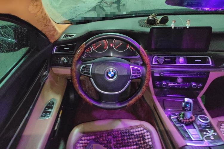 Used BMW 7 Series 2011 730Li Elegant Model Steering Wheel