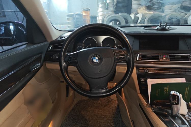 Used BMW 7 Series 2011 730Li Elegant Model Steering Wheel