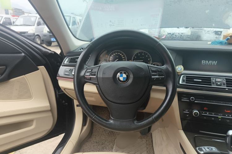 Used BMW 7 Series 2011 730Li Elegant Model Steering Wheel