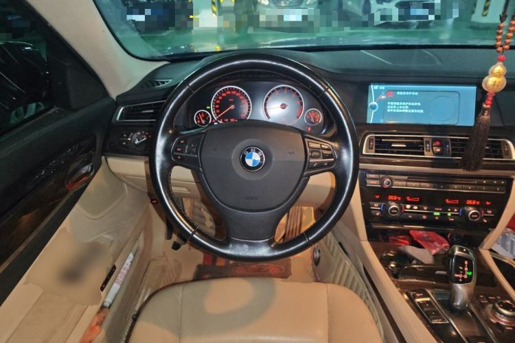 Used BMW 7 Series 2011 730Li Elegant Model Steering Wheel