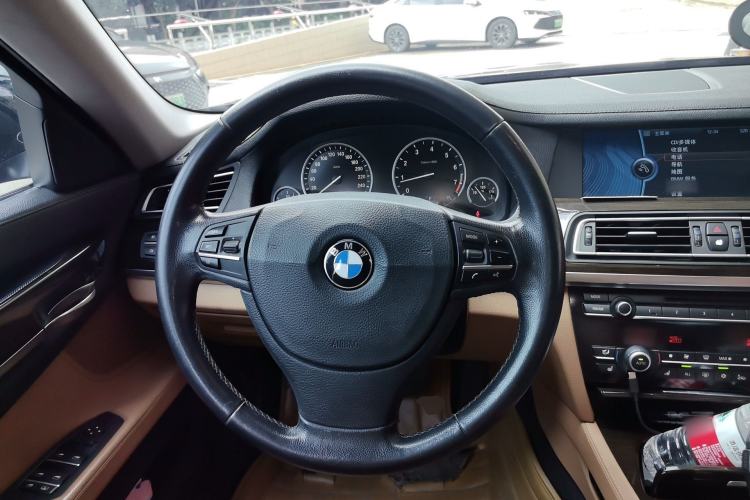 Used BMW 7 Series 2011 730Li Elegant Model Steering Wheel