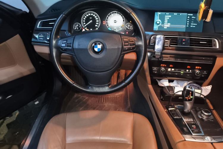 Used BMW 7 Series 2011 730Li Elegant Model Steering Wheel