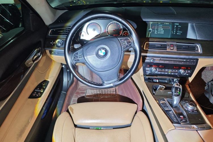 Used BMW 7 Series 2011 750Li xDrive Steering Wheel