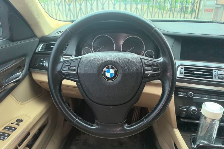 Used BMW 7 Series 2011 730Li Elegant Model Steering Wheel