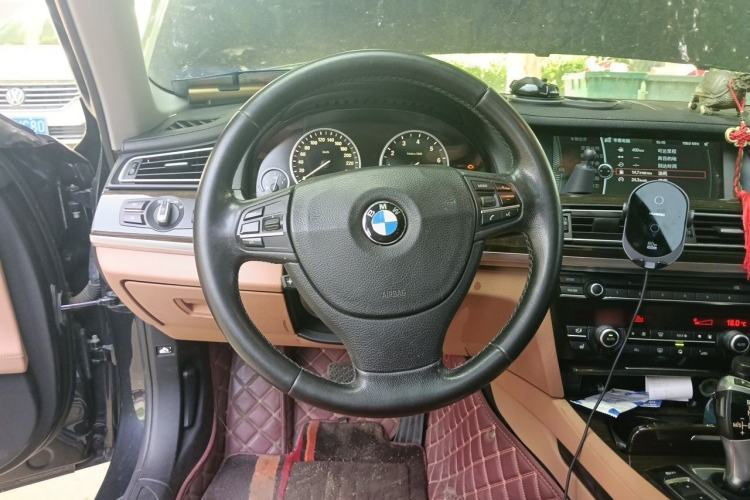 Used BMW 7 Series 2011 730Li Elegant Model Steering Wheel