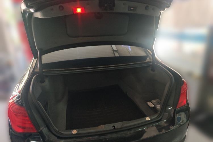Used BMW 7 Series 2011 730Li Elegant Model Trunk