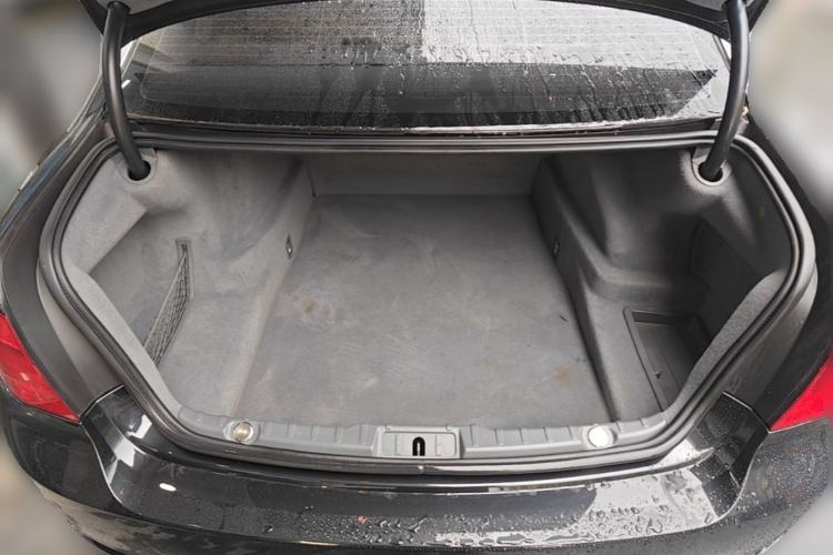 Used BMW 7 Series 2011 730Li Elegant Model Trunk