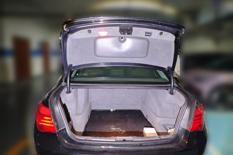 Used BMW 7 Series 2011 750Li xDrive Trunk
