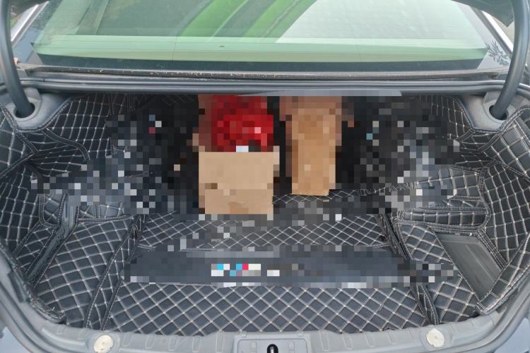 Used BMW 7 Series 2011 730Li Elegant Model Trunk
