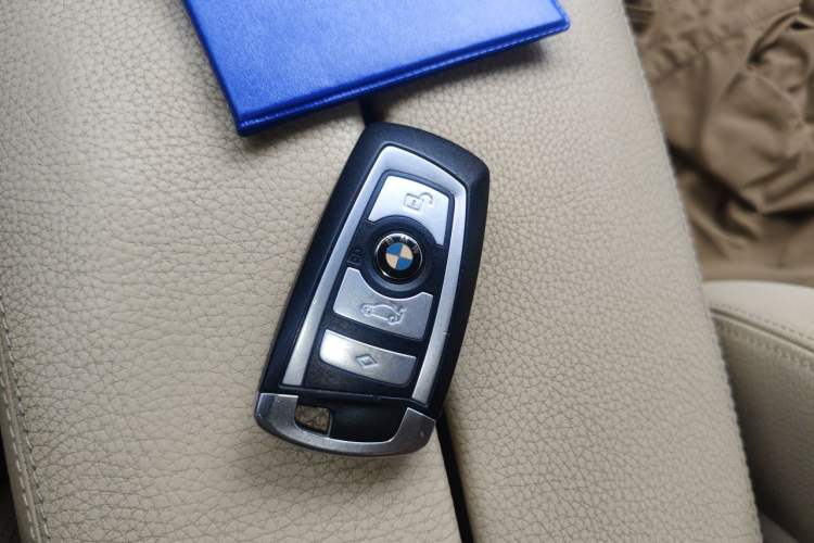 Used BMW 7 Series 2011 750Li xDrive Vehicle Key
