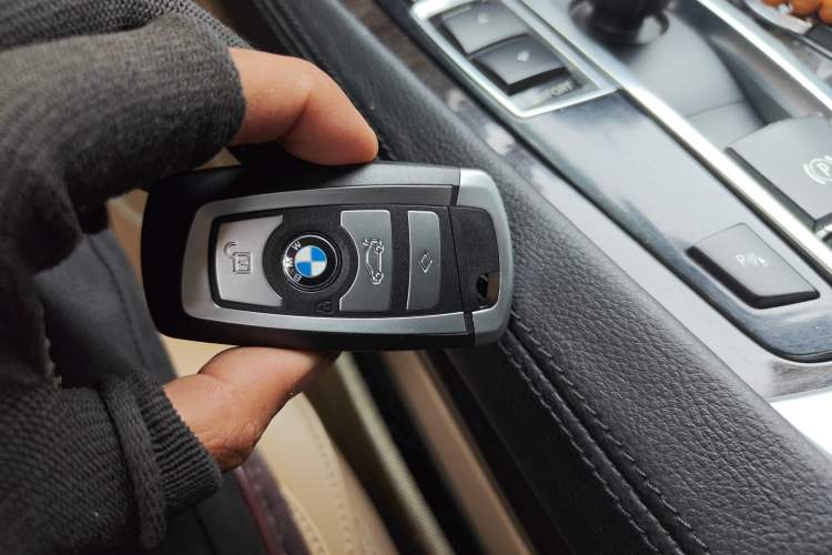 Used BMW 7 Series 2011 730Li Elegant Model Vehicle Key