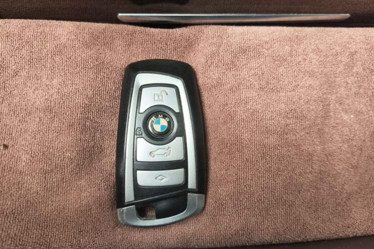 Used BMW 7 Series 2011 730Li Elegant Model Vehicle Key