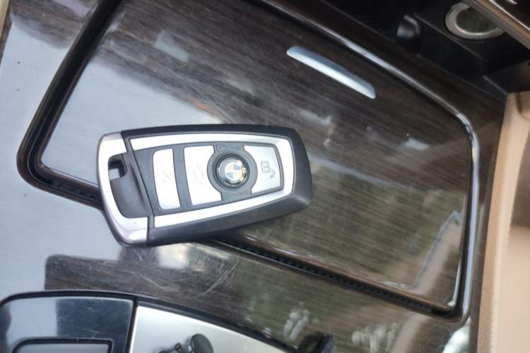 Used BMW 7 Series 2011 730Li Elegant Model Vehicle Key