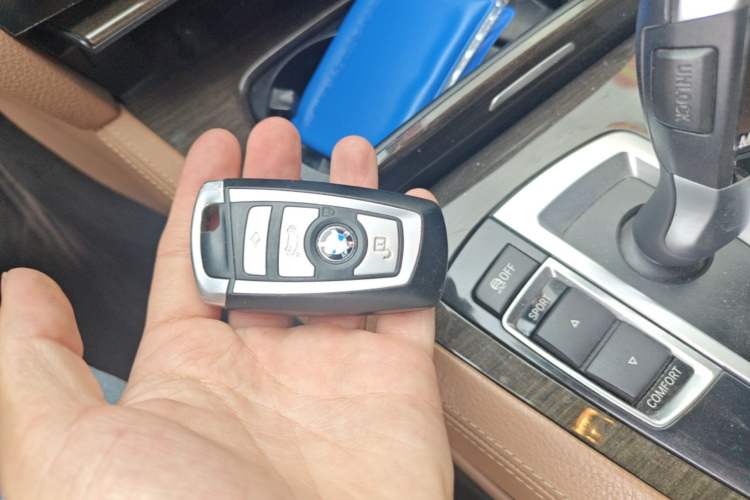 Used BMW 7 Series 2011 730Li Elegant Model Vehicle Key