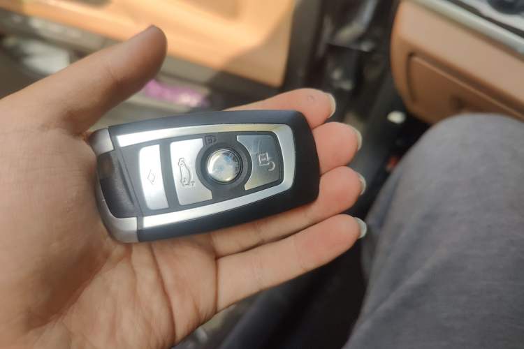Used BMW 7 Series 2011 730Li Elegant Model Vehicle Key