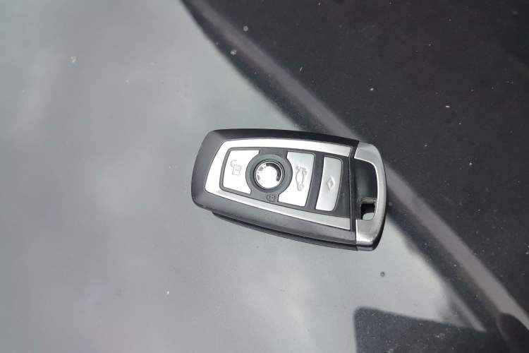 Used BMW 7 Series 2011 730Li Elegant Model Vehicle Key