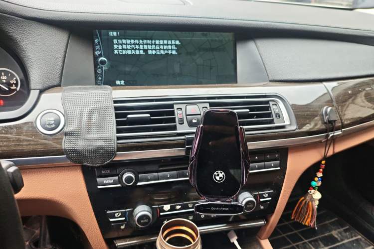 Used BMW 7 Series 2011 730Li Elegant Model Audio And AC Panel