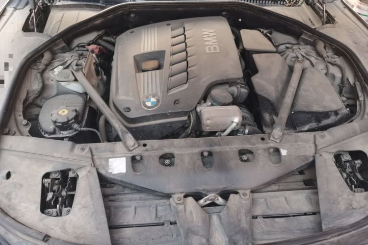 Used BMW 7 Series 2011 730Li Elegant Model Engine Bay