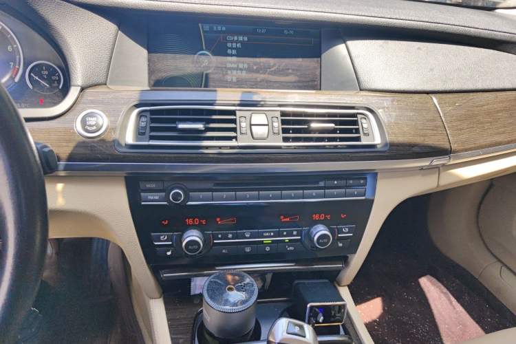 Used BMW 7 Series 2011 730Li Elegant Model Audio And AC Panel