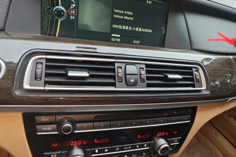 Used BMW 7 Series 2011 730Li Elegant Model Audio And AC Panel
