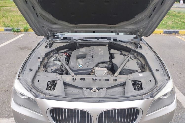 Used BMW 7 Series 2011 730Li Elegant Model Engine Bay