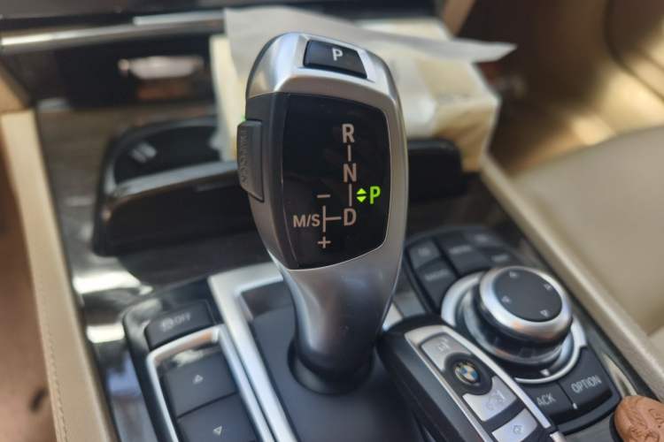 Used BMW 7 Series 2011 730Li Elegant Model Gear Lever