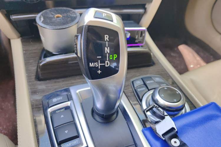 Used BMW 7 Series 2011 730Li Elegant Model Gear Lever