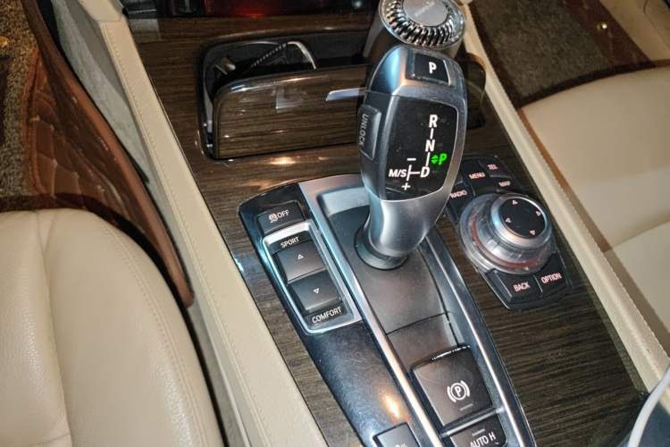 Used BMW 7 Series 2011 730Li Elegant Model Gear Lever