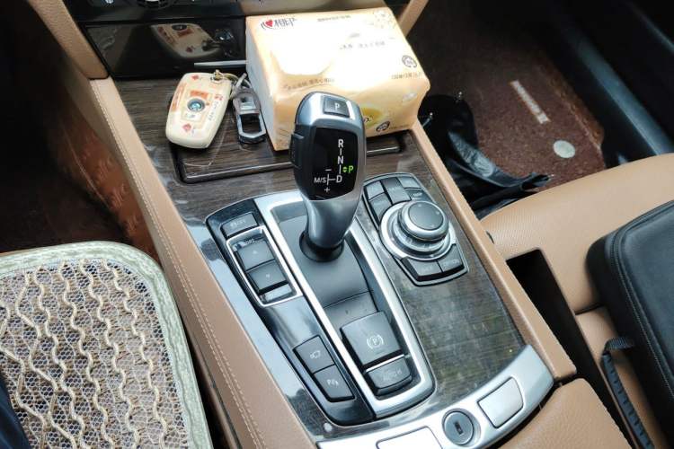 Used BMW 7 Series 2011 730Li Elegant Model Gear Lever