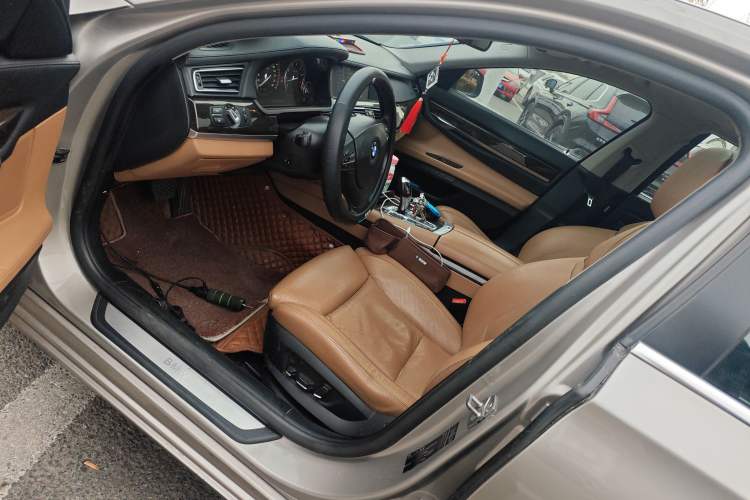 Used BMW 7 Series 2011 730Li Elegant Model Left Front Seat