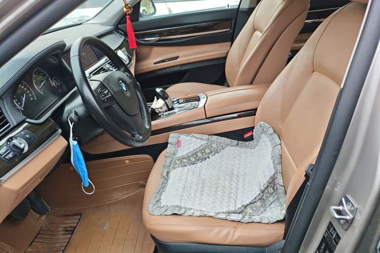 Used BMW 7 Series 2011 730Li Elegant Model Left Front Seat