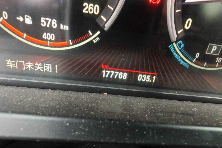 Used BMW 7 Series 2011 730Li Elegant Model Odometer Close Up