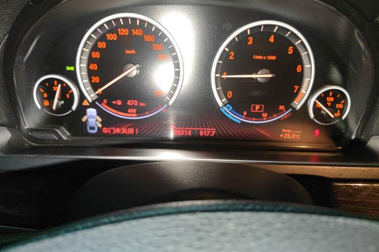 Used BMW 7 Series 2011 730Li Elegant Model Odometer Close Up