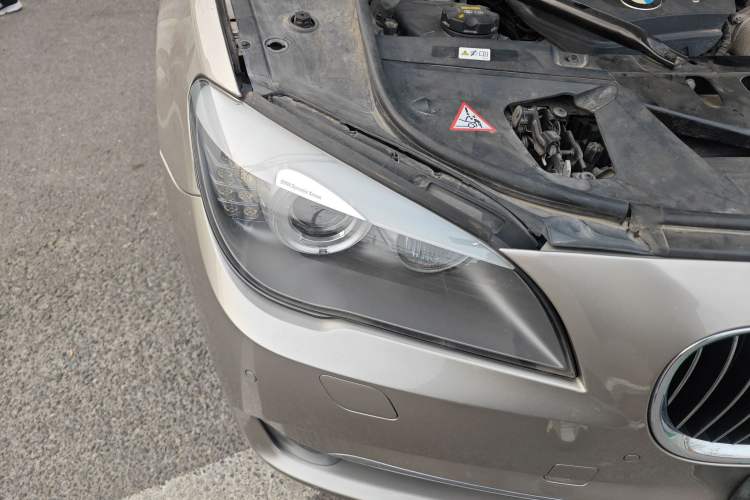 Used BMW 7 Series 2011 730Li Elegant Model Right Front Headlight