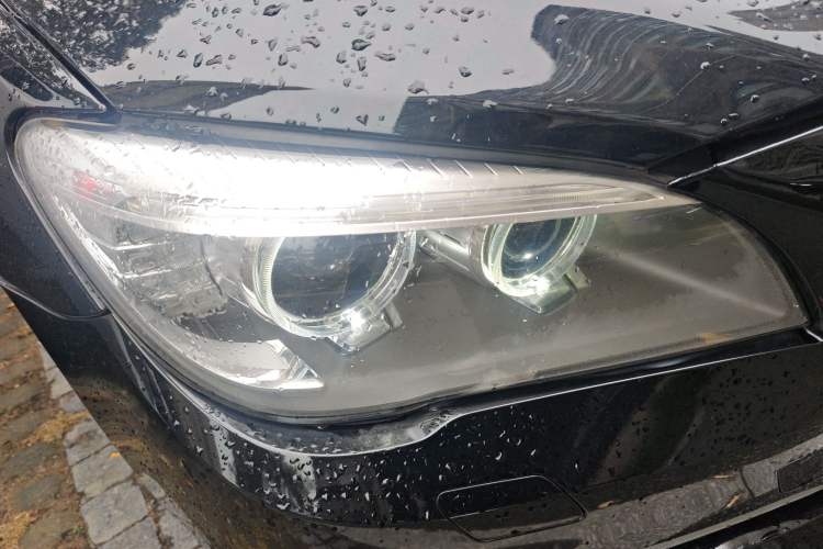 Used BMW 7 Series 2011 730Li Elegant Model Right Front Headlight