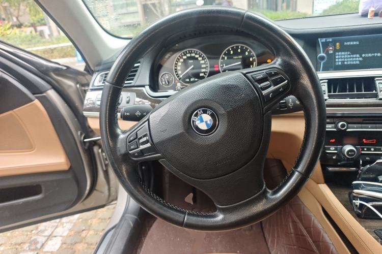 Used BMW 7 Series 2011 730Li Elegant Model Steering Wheel