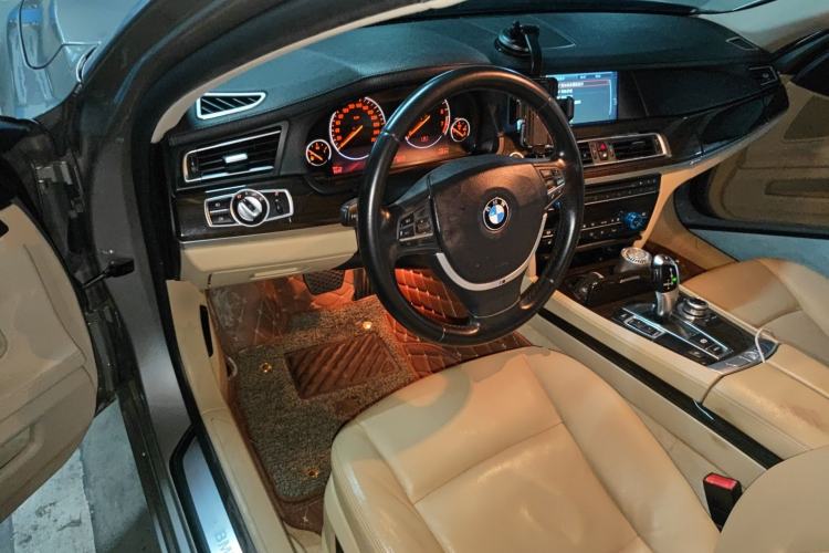 Used BMW 7 Series 2011 730Li Elegant Model Steering Wheel