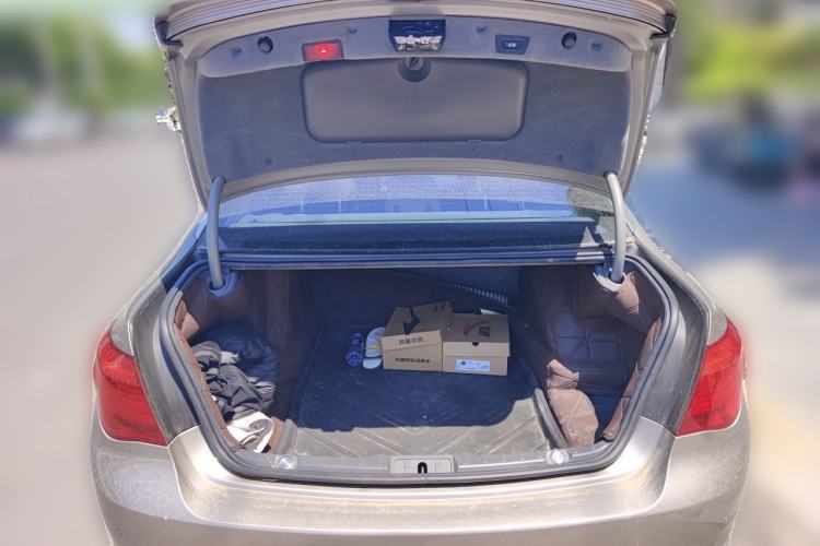 Used BMW 7 Series 2011 730Li Elegant Model Trunk