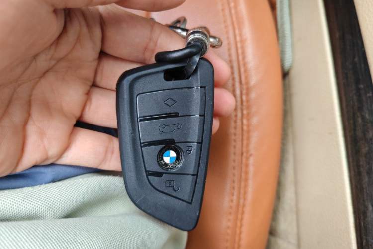 Used BMW 7 Series 2011 740Li Steinway Limited Edition Vehicle Key